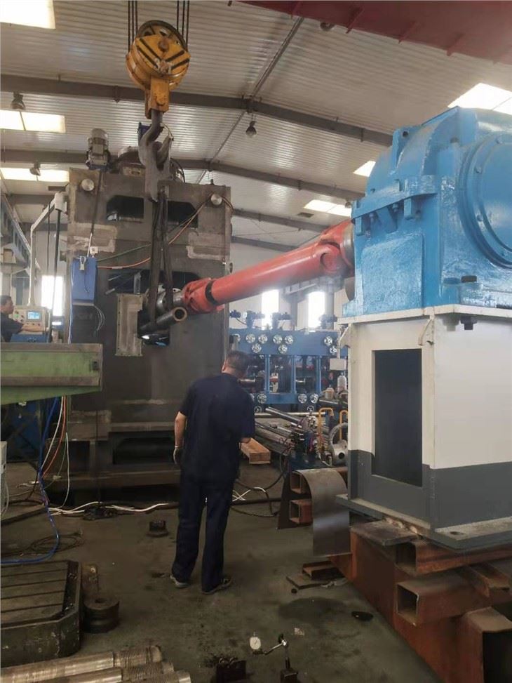 Automatic Metal Round Bar Tube Peeling Machine