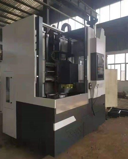 Tour vertical CNC avec haute précision