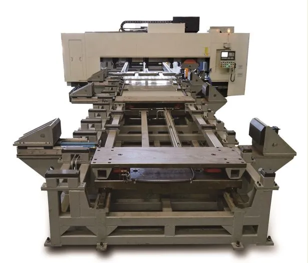Usine de plus de 20 ans et machine de sciage et de fraisage CNC de bonne qualité en Chine
