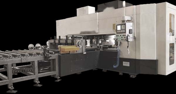 Sciage et fraisage de plaques d'acier entièrement automatiques CNC